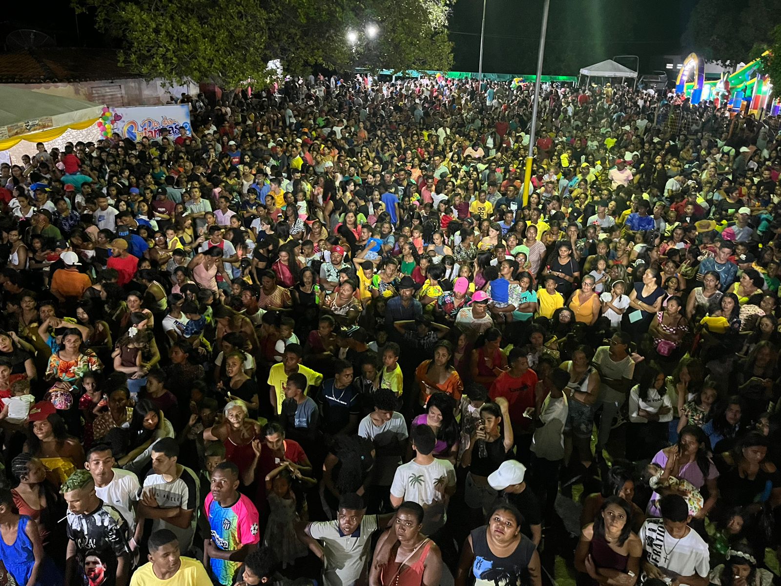 EVENTO HISTÓRICO EM COMEMORAÇÃO AO DIA DAS CRIANÇAS EM RIBEIRA DO AMPARO-BAHIA.